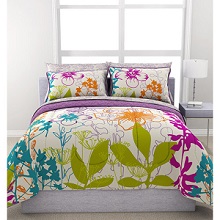 Formula Multi-Floral Reversible Bed in a Bag Bedding Set for Girls.